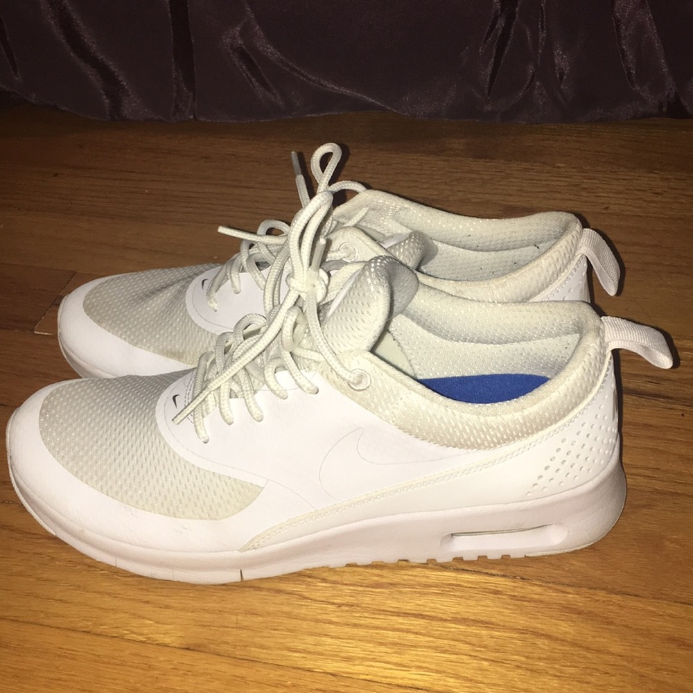 Air Max Thea (GS) 6Y White/Metallic Silver - Picture 3 of 5